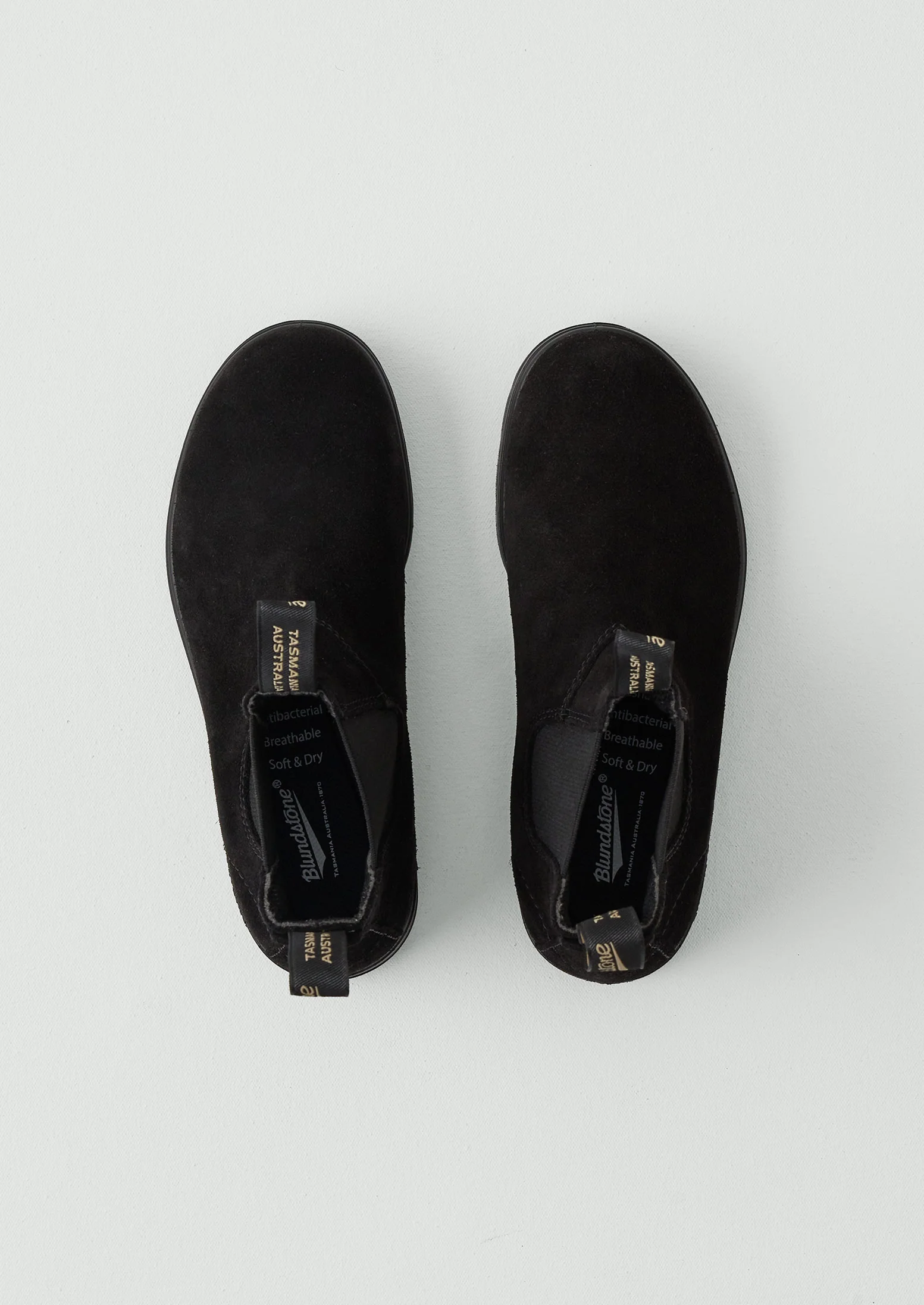Blundstone Originals Suede Chelsea Boots | Black - Image 3