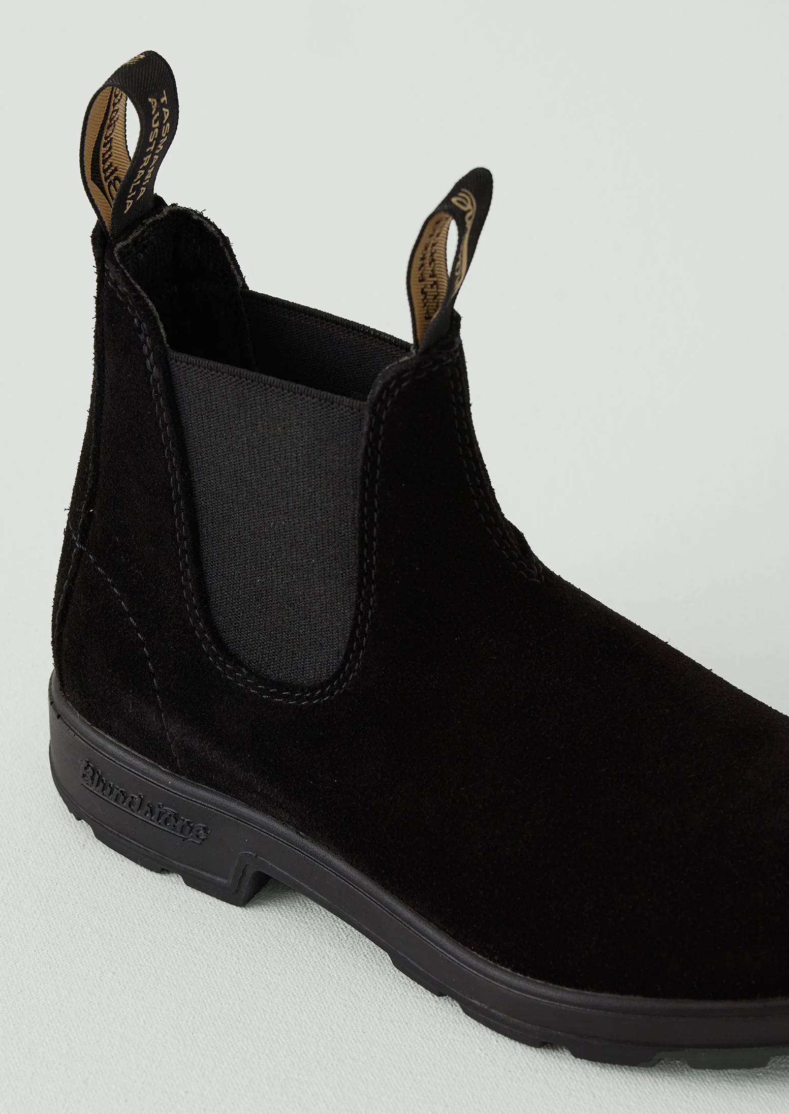 Blundstone Originals Suede Chelsea Boots | Black - Image 4