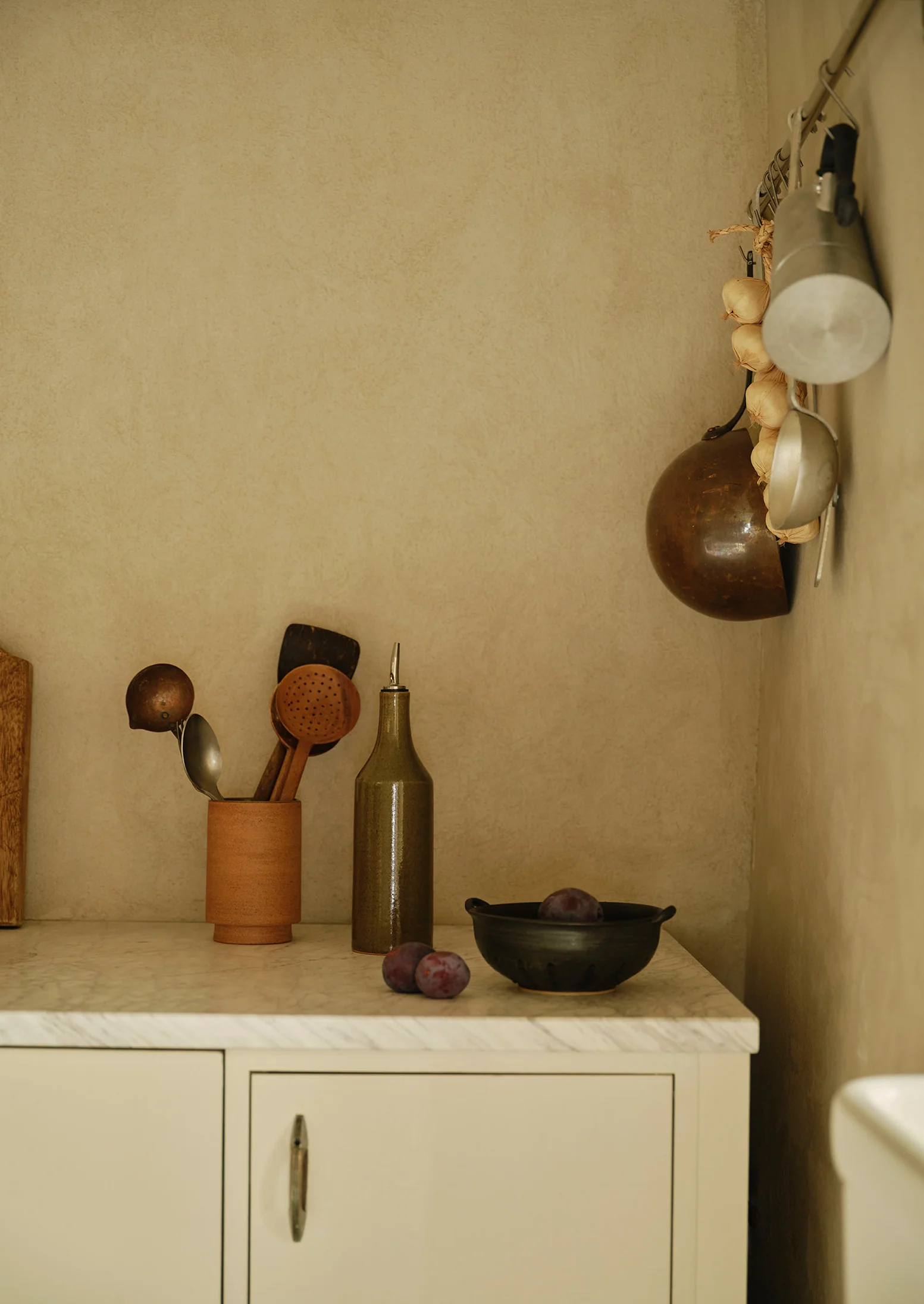 Cisco And The Sun Stoneware Oil Pourer | Moss - Image 2