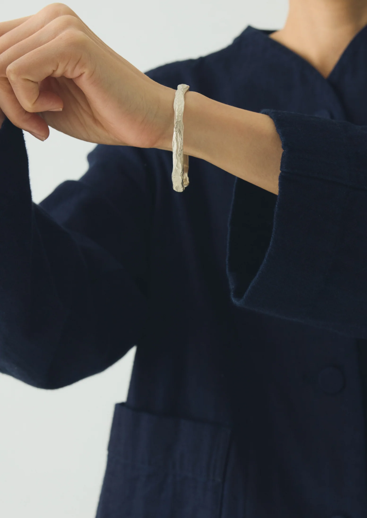Emily Nixon Men’s Relic Silver Cuff | Silver - Image 2