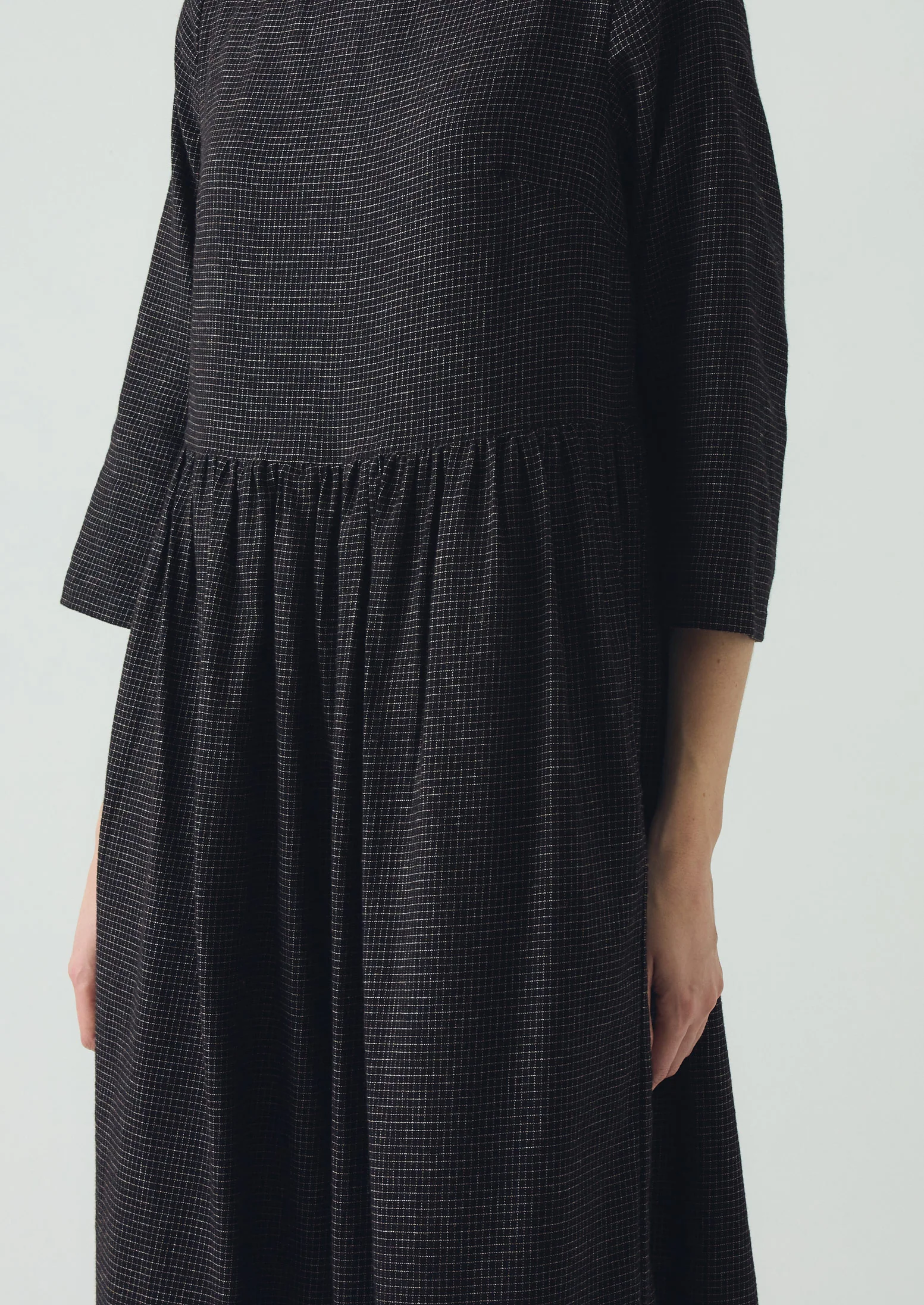 Freya Cotton Cashmere Dress | Black/Ecru - Image 4