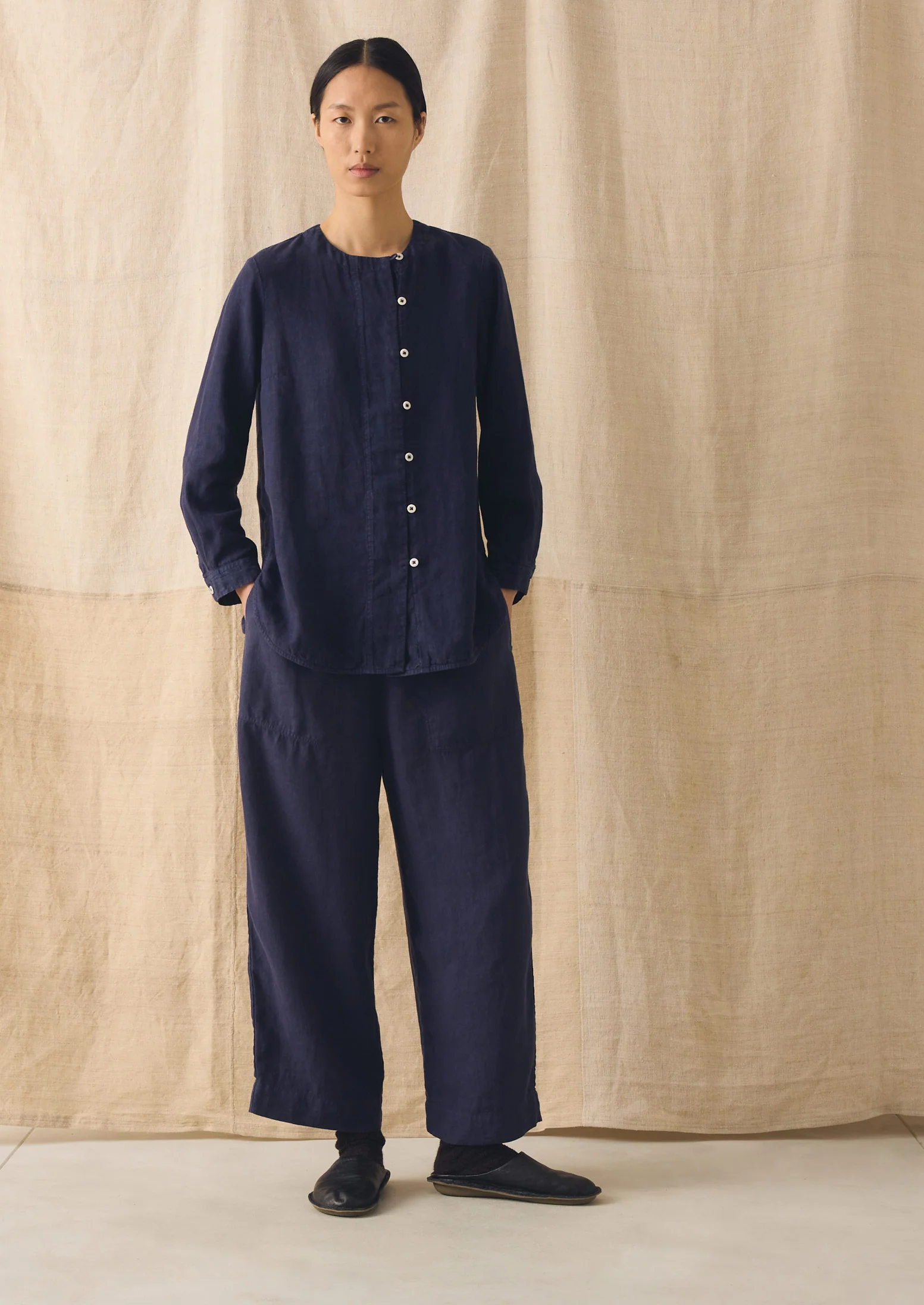 Garment Dyed Linen Barrel Leg Trousers | Blueberry - Image 5