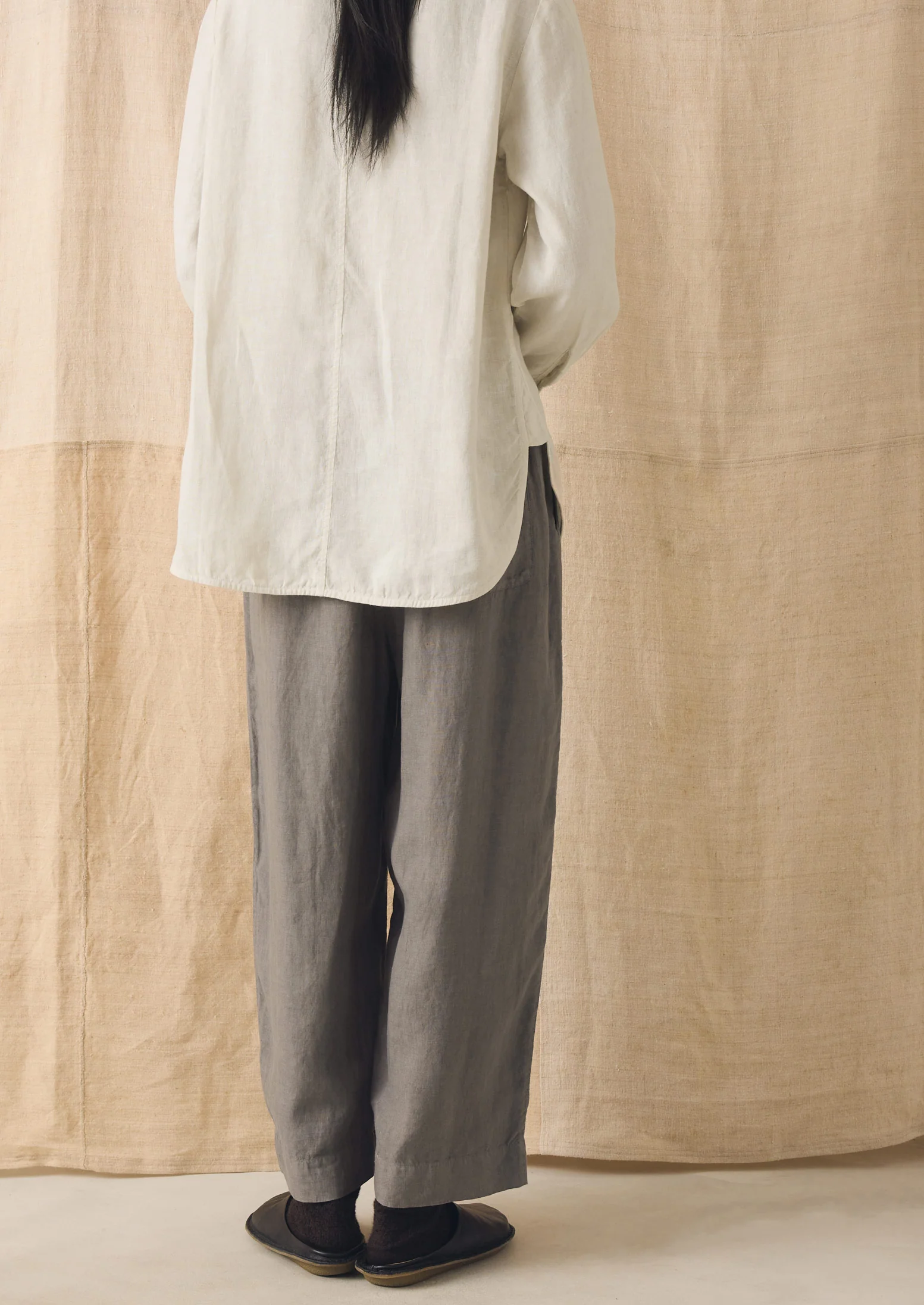 Garment Dyed Linen Chef Shirt | Oat - Image 5