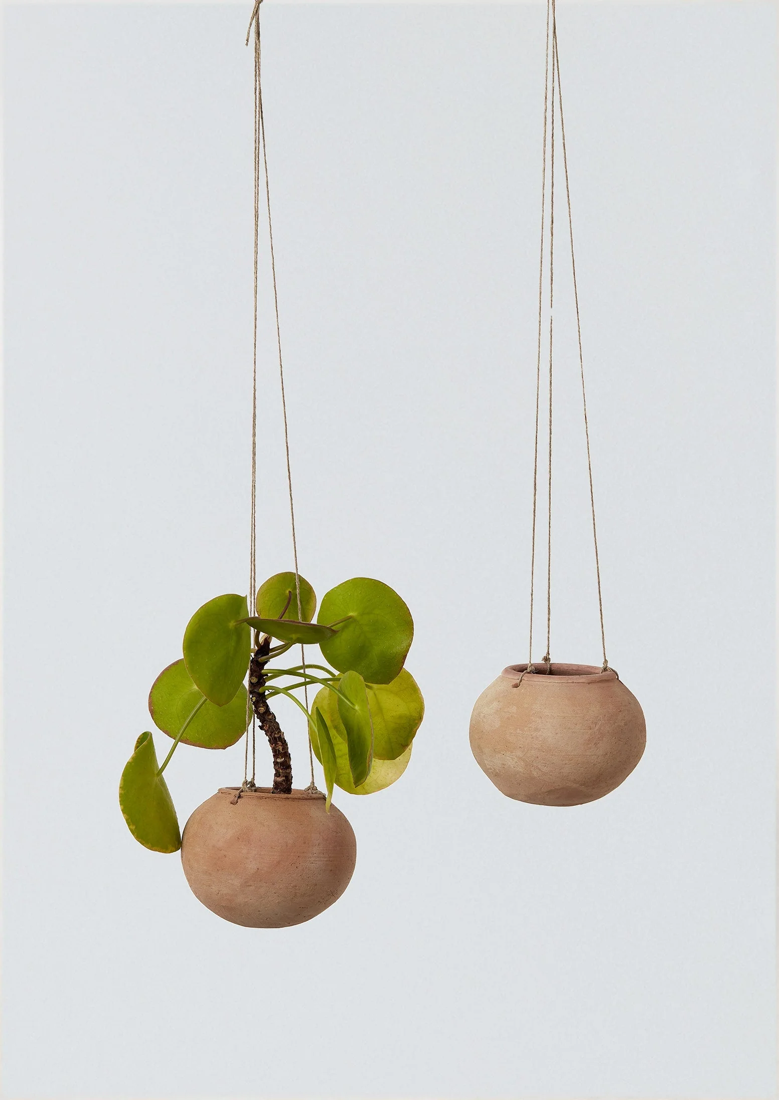 Lata Terracotta Hanging Planter Set | Terracotta - Image 3