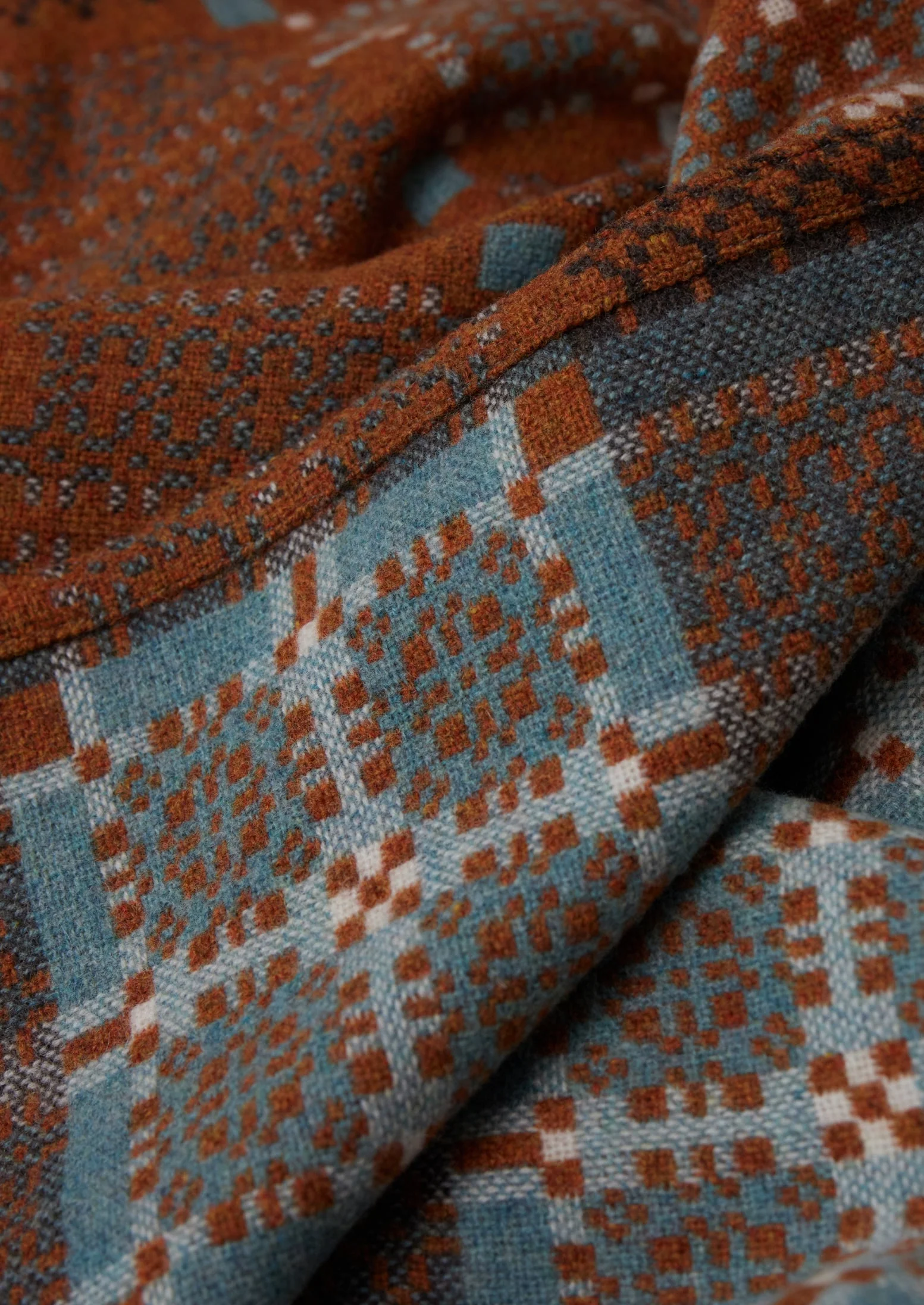 Melin Tregwynt Welsh Blanket | Rust/Topaz - Image 3