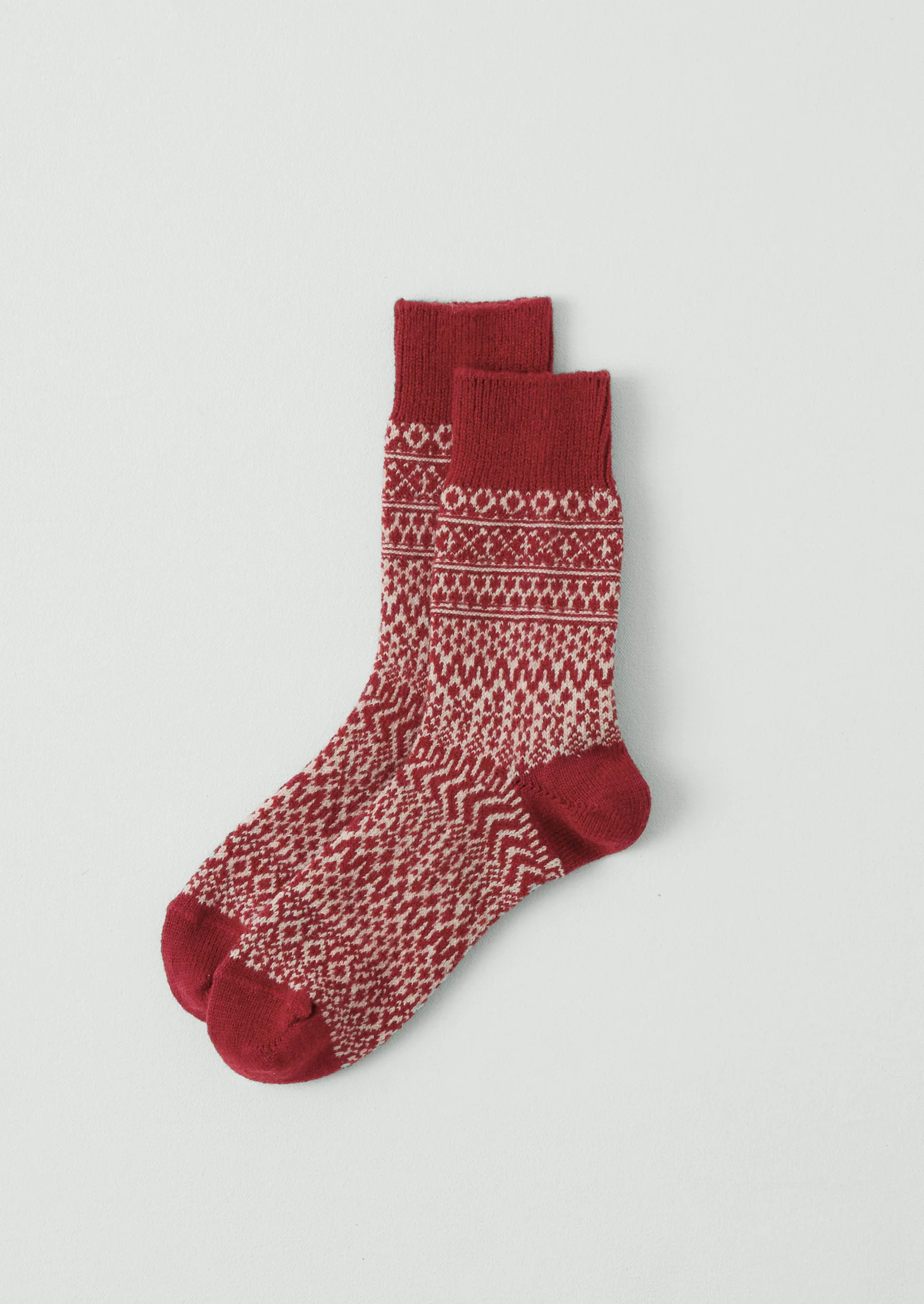 Nishiguchi Kutsushita Wool Jacquard Socks | Wine