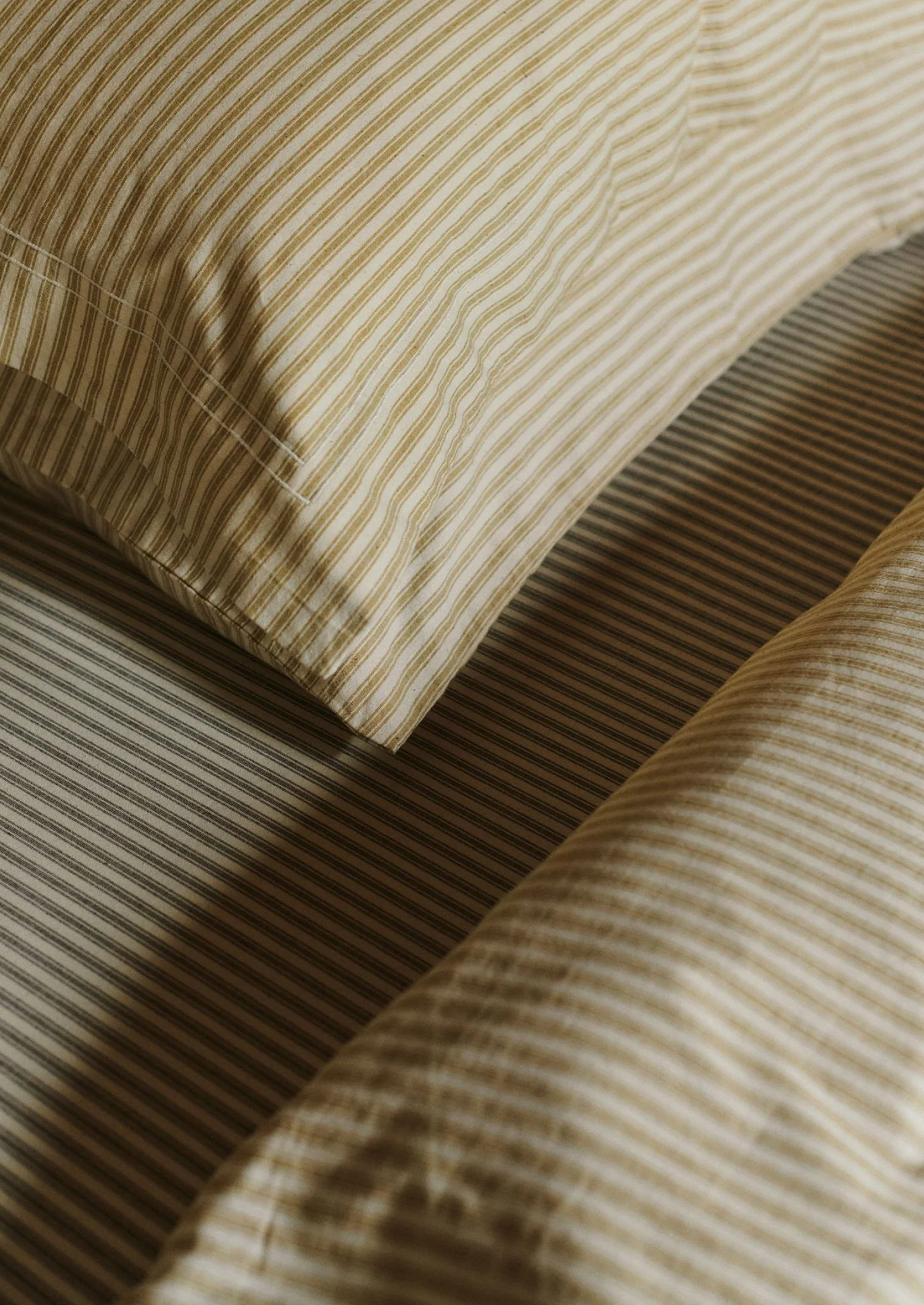 Ticking Stripe Cotton Oxford Pillowcase | Ecru/Straw - Image 4
