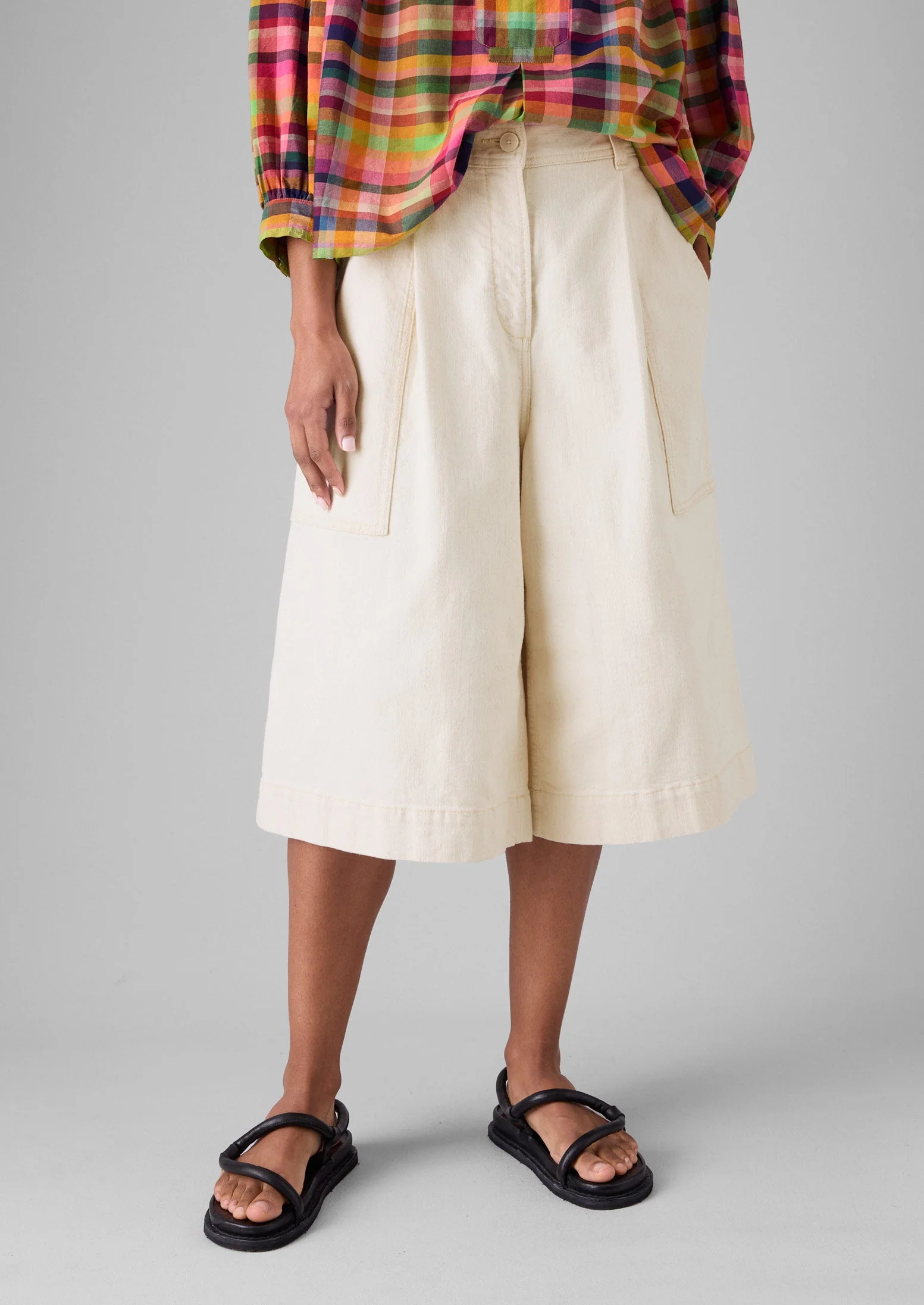 Pleated Denim Shorts | Ecru - Image 2
