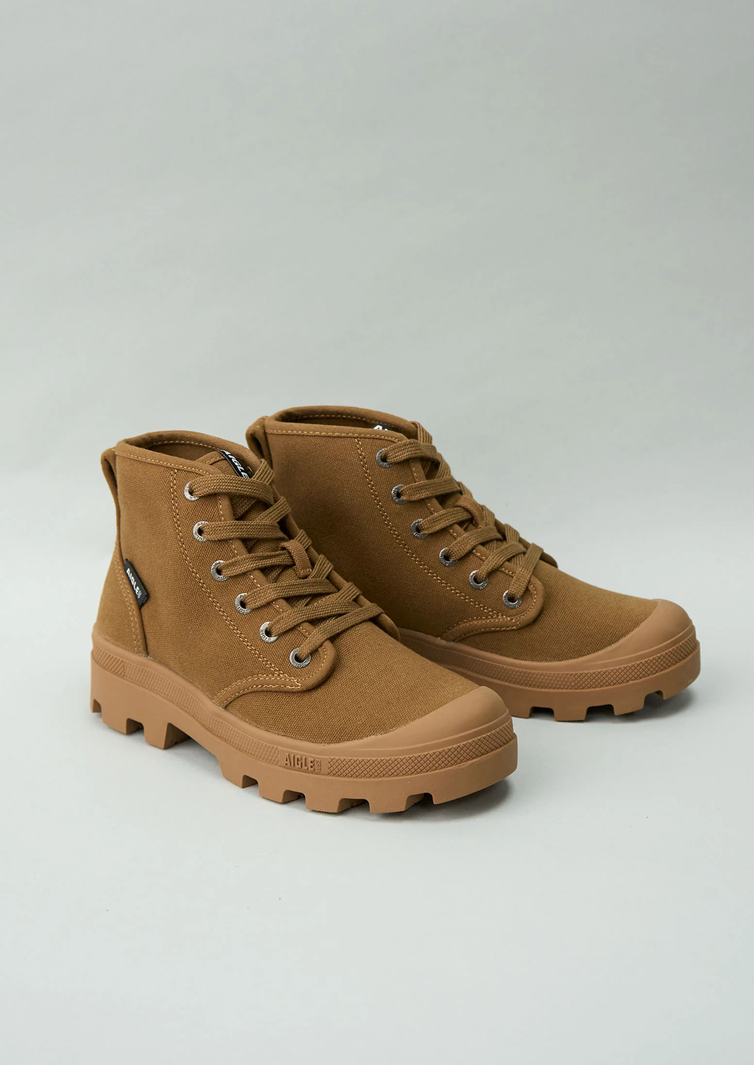 Reworn Aigle Cotton High Tops Size 36 (498) | Brown