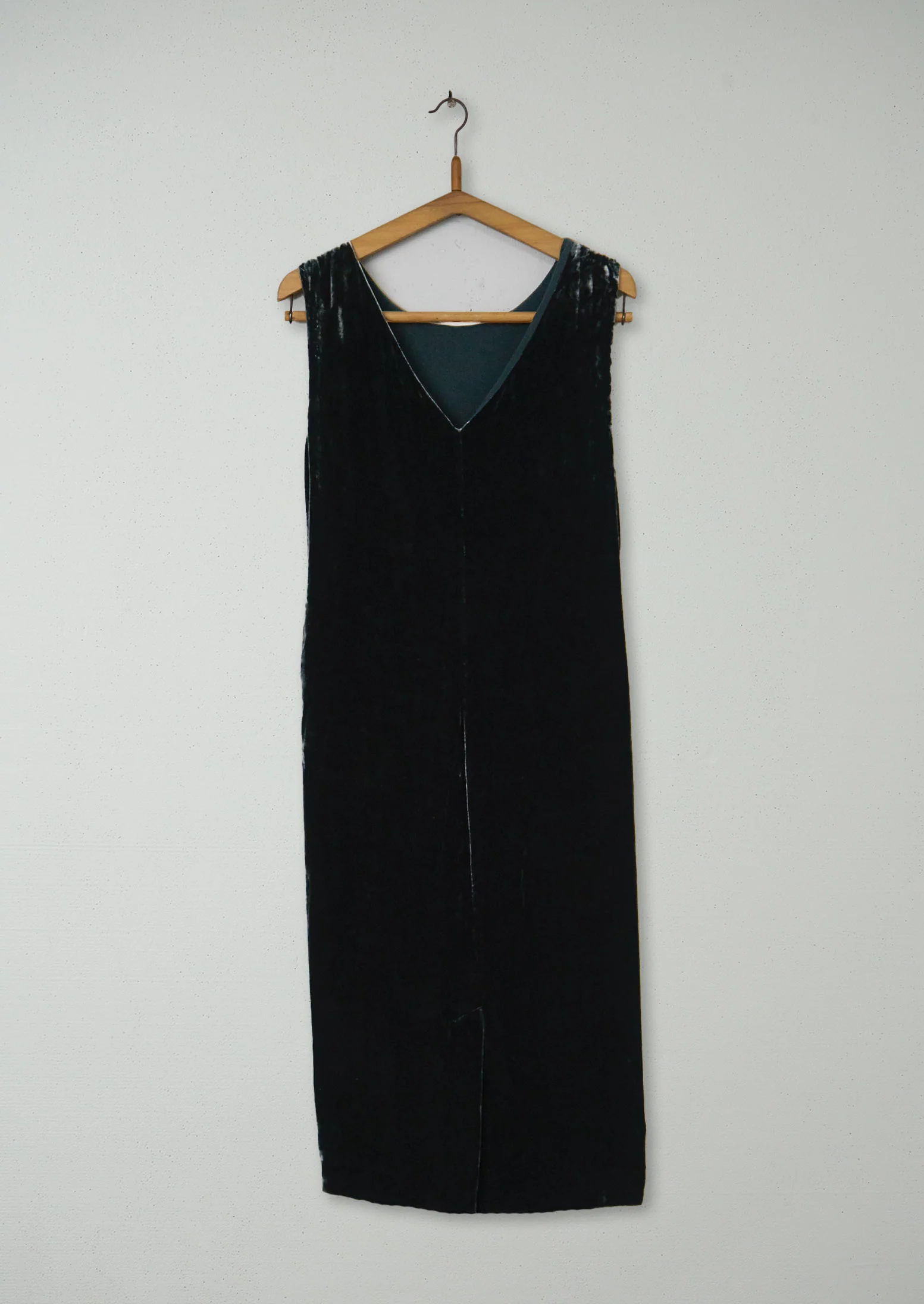 Reworn Silk Velvet V Back Dress Size 8 (1373) | Green Black - Image 2