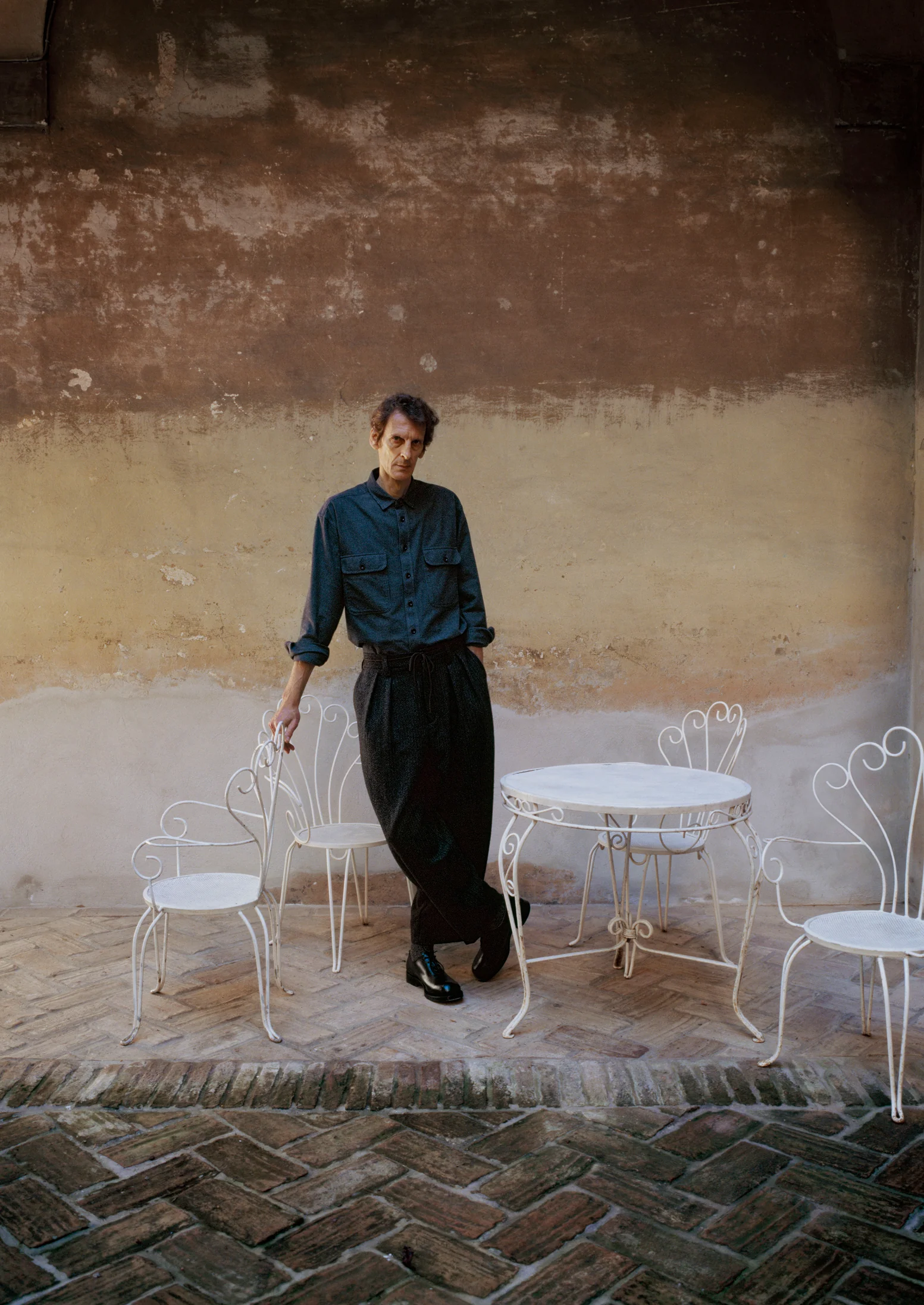 Wool Broken Herringbone Pleat Trousers | Charcoal Mouline - Image 6