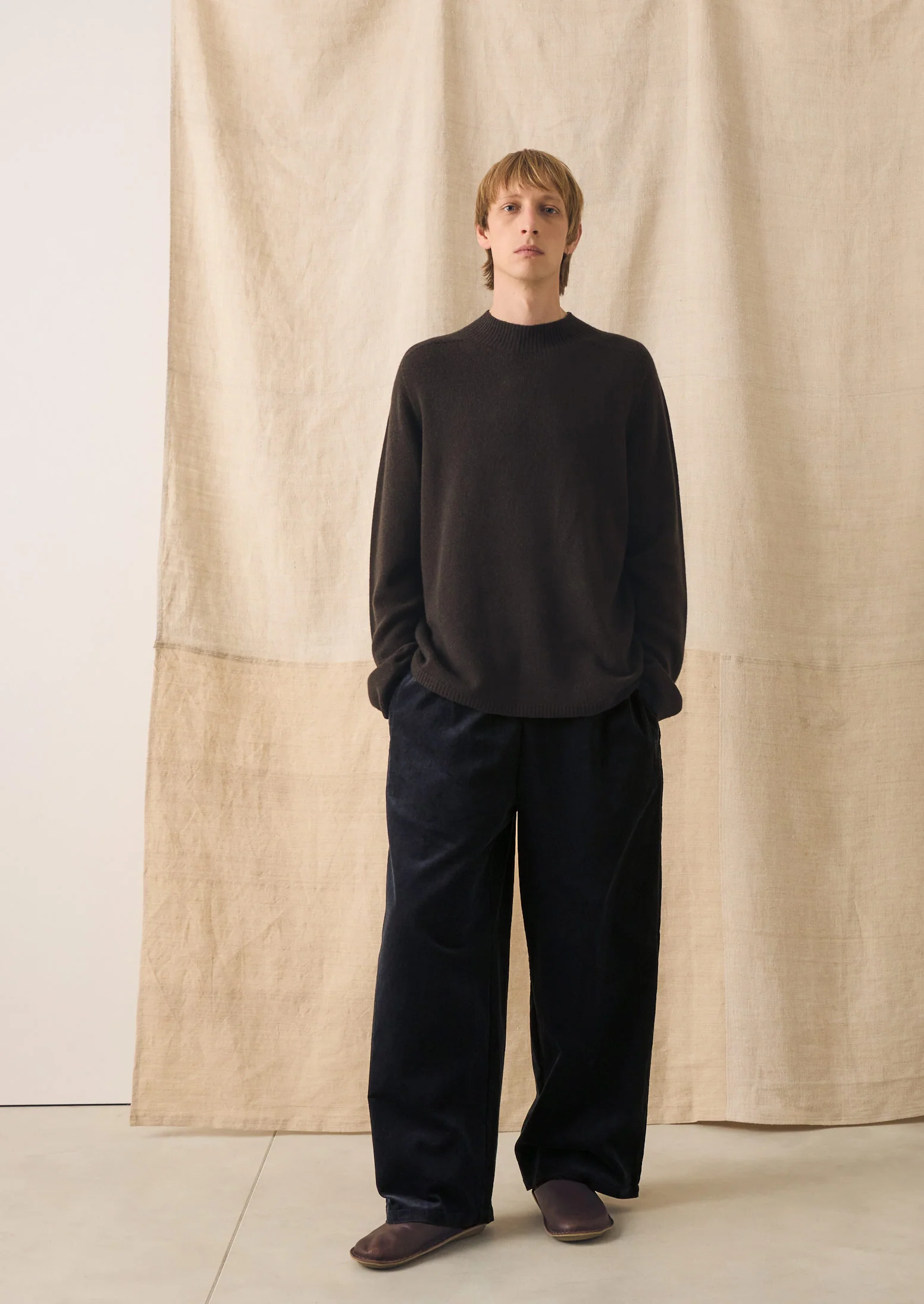 Wool Cashmere High Neck Sweater | Brown Umber - Image 2