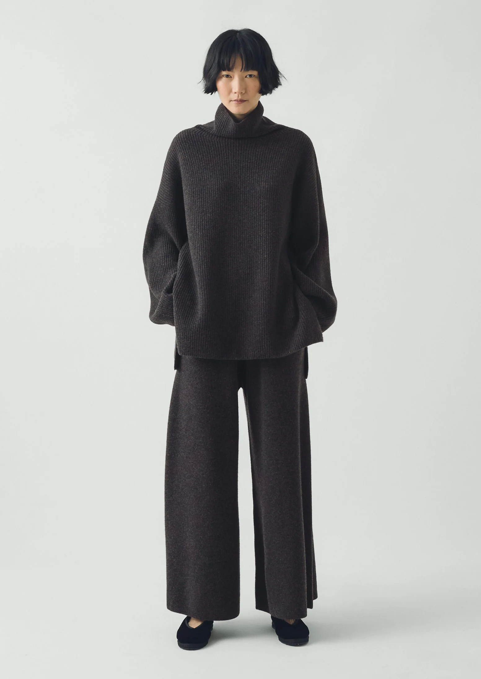 Wool Cashmere Knitted Trousers | Charcoal - Image 3