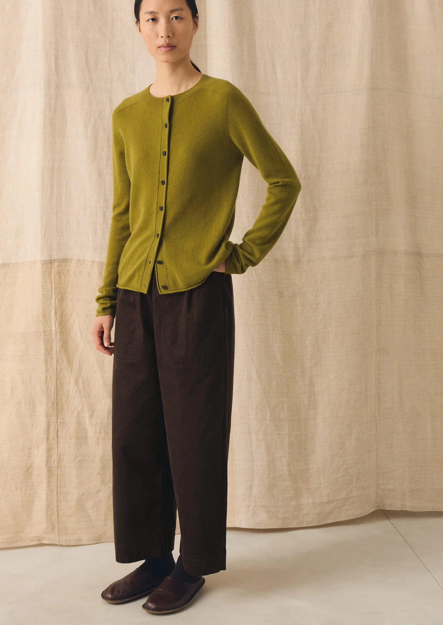 Wool Cashmere Neat Cardigan | Pear - Image 2