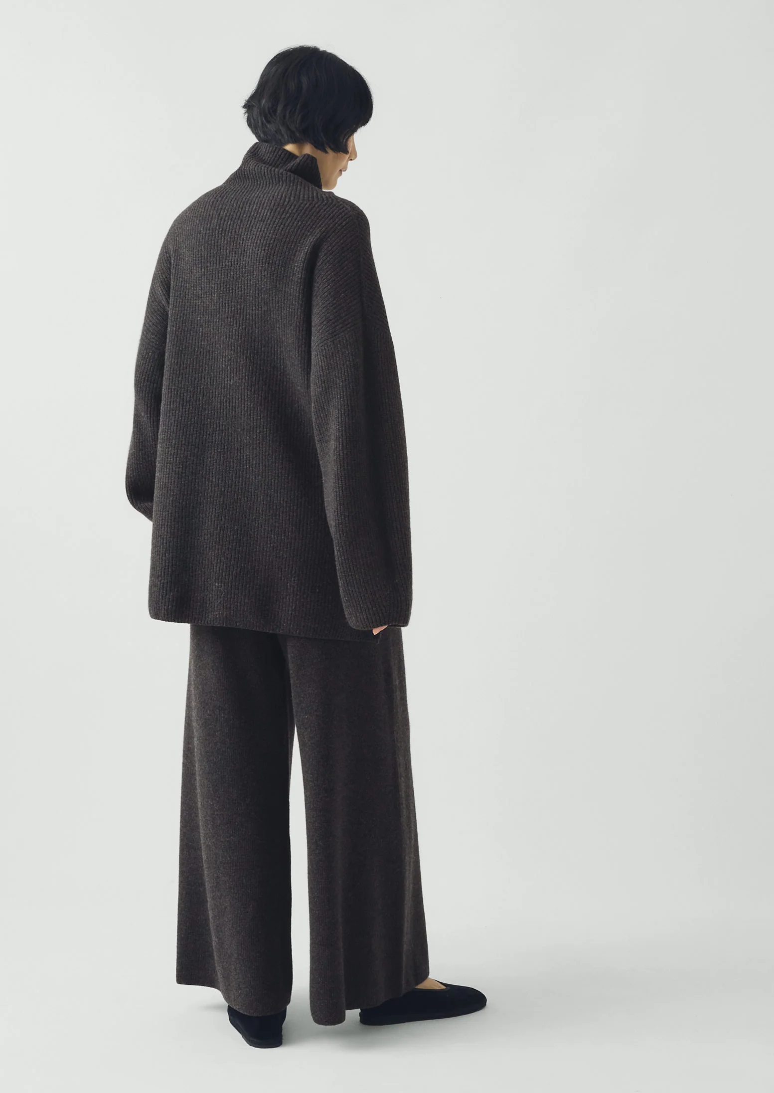 Wool Cashmere Oversized Ribbed Sweater | Charcoal - Image 8